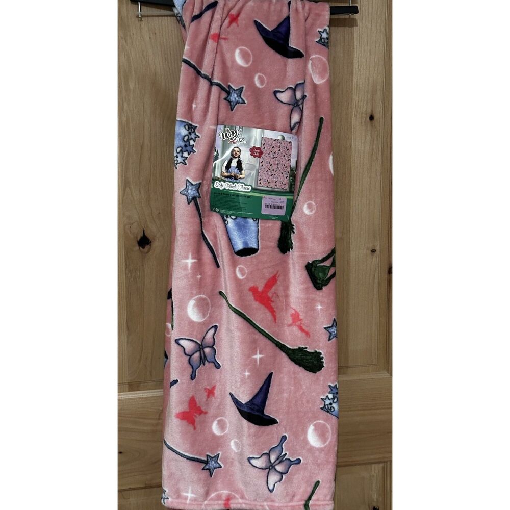 The Wizard of Oz Wicked Pink Soft Plush Throw 50x70 Inches NWT